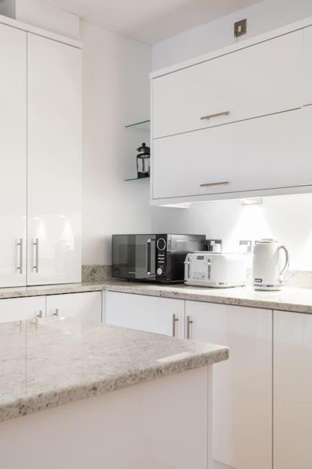 Best City Centre Luxurious Home Free Parking Belfast Eksteriør billede